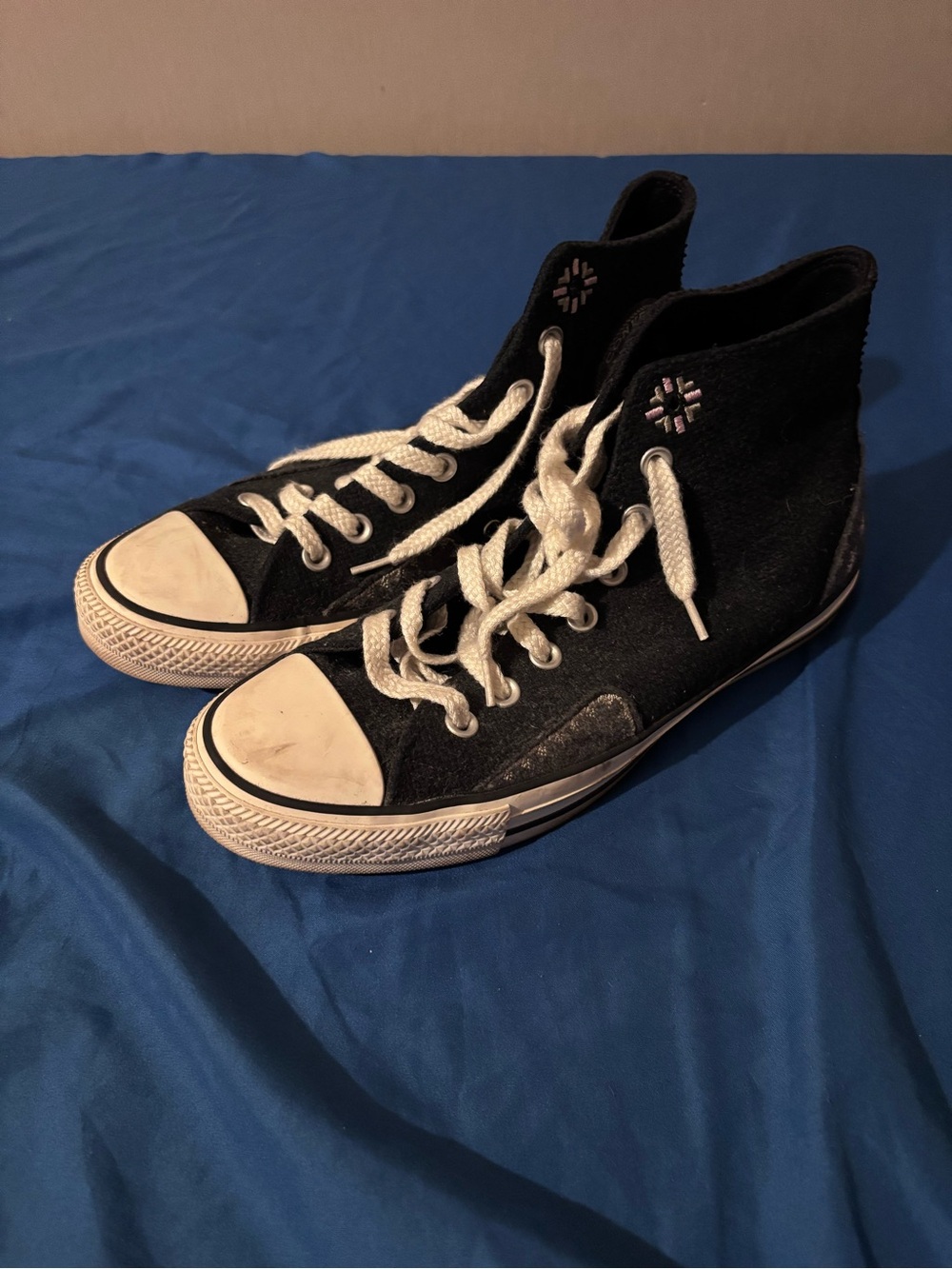 Women’s Converse Black High Top Sneakers with flowers - Picture 3 of 6
